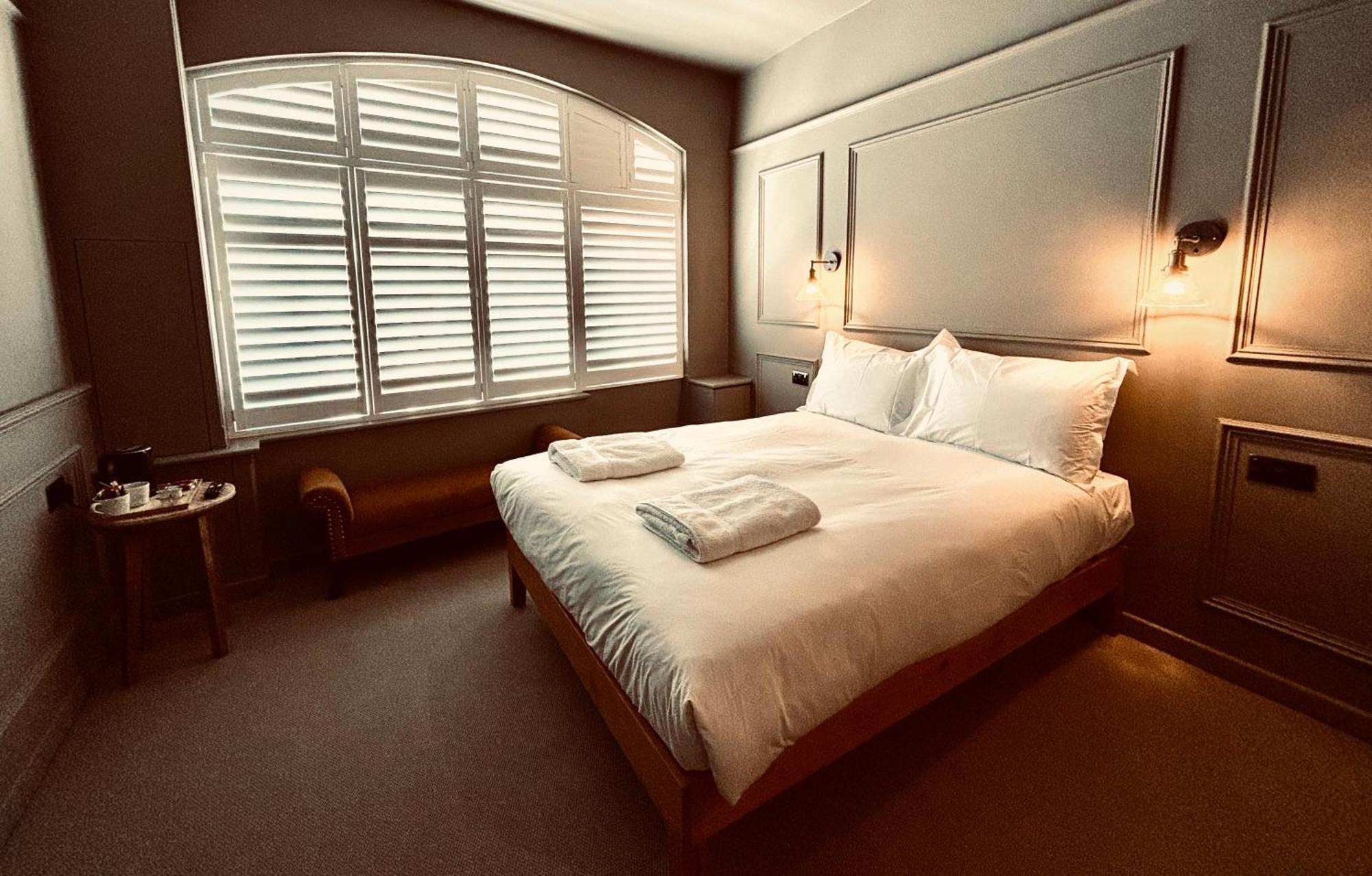 Rooms At The Quayside Are Stylish En-Suite Rooms On Poole Quay All Fully Refurbed For Summer 2024 ภายนอก รูปภาพ